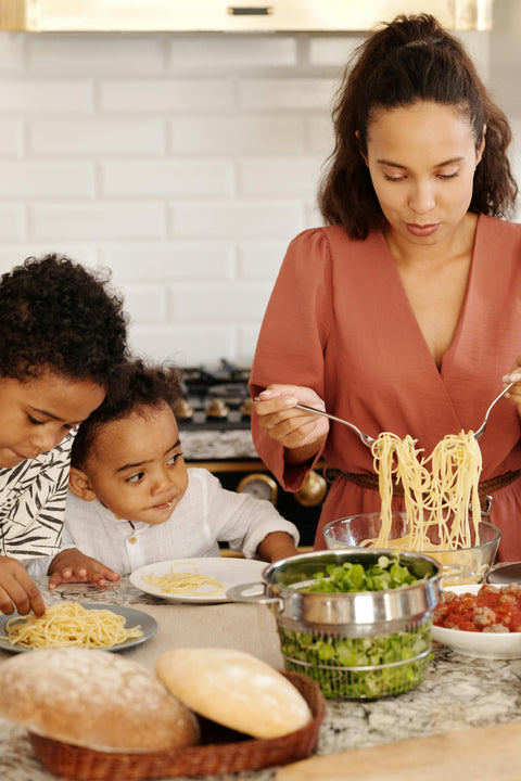 Getting Kids to Love Veggies: How Le Sauce & Co. Savory Provençal Gourmet Pasta Sauce Makes It Deliciously Easy