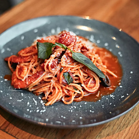 Roasted Red Pepper Shrimp Linguine: A Spicy Twist on Pasta Perfection for Two