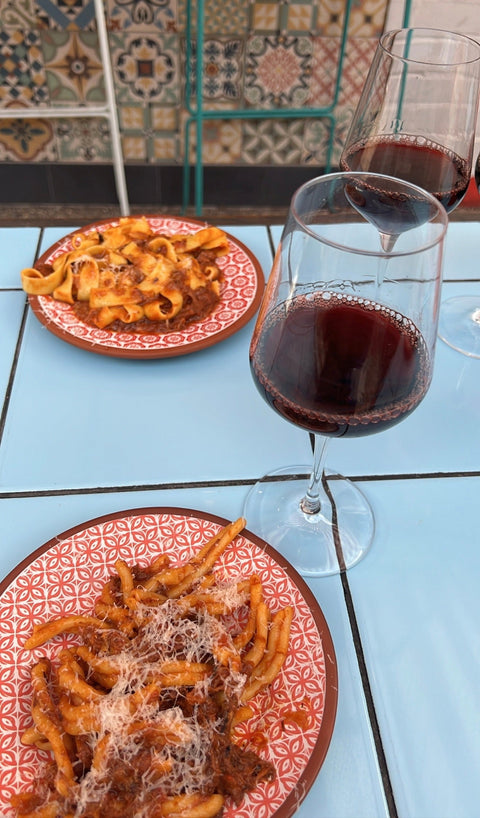Classic Marinara and Wine Pairings – A Foodie’s Guide to Elevating Simple Pasta Nights