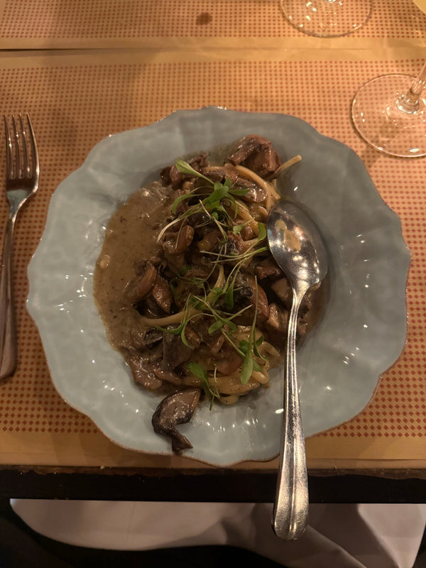 Sauce Smarter: How Le Sauce Savory Mushroom Gourmet Gravy Saves Time Without Sacrificing Taste