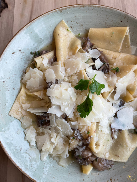 One-Pot Wonder: How Mushroom Gravy Turns Leftovers into Gourmet Meals