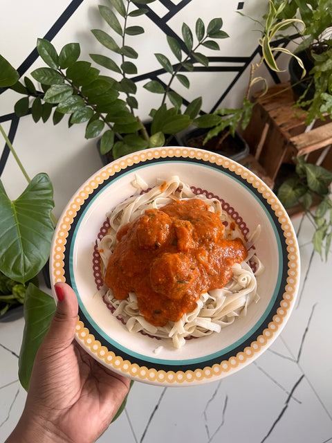 5 Quick Weeknight Meals with Tomato Basil Sauce – Easy Recipes for Busy Families
