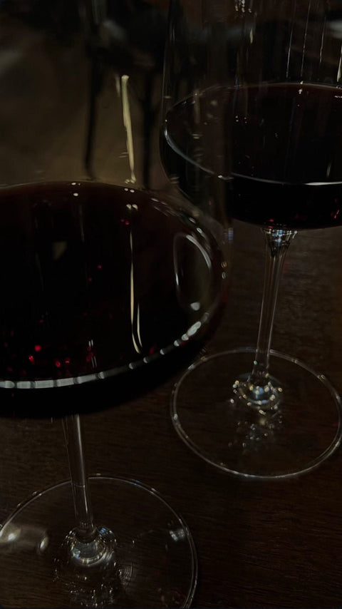 Pairing Wine with Spicy Pomodoro: A Guide to the Perfect Dinner Experience