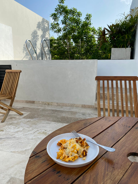 Comfort Food at Its Best: Classic Dishes with Roasted Chicken Gourmet Gravy