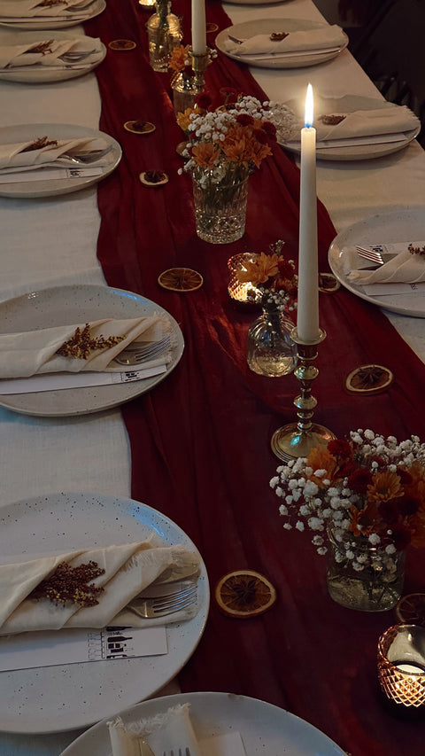 Gourmet Gravy Entertaining Hacks: Impress Guests with Minimal Effort