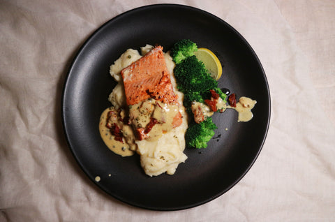 white wine lemon garlic salmon and mashed potatoes and broccoli